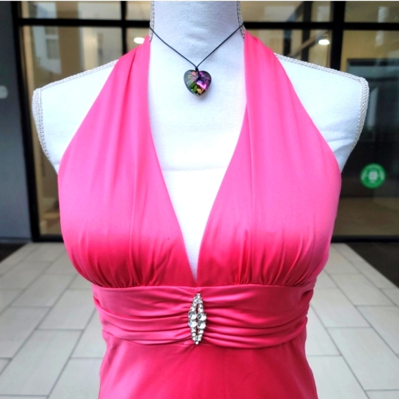 🆕️🆑️ Bright Pink Party Dress | Open Back Floor Length Deep V-neckline 5/6 - Picture 2 of 16